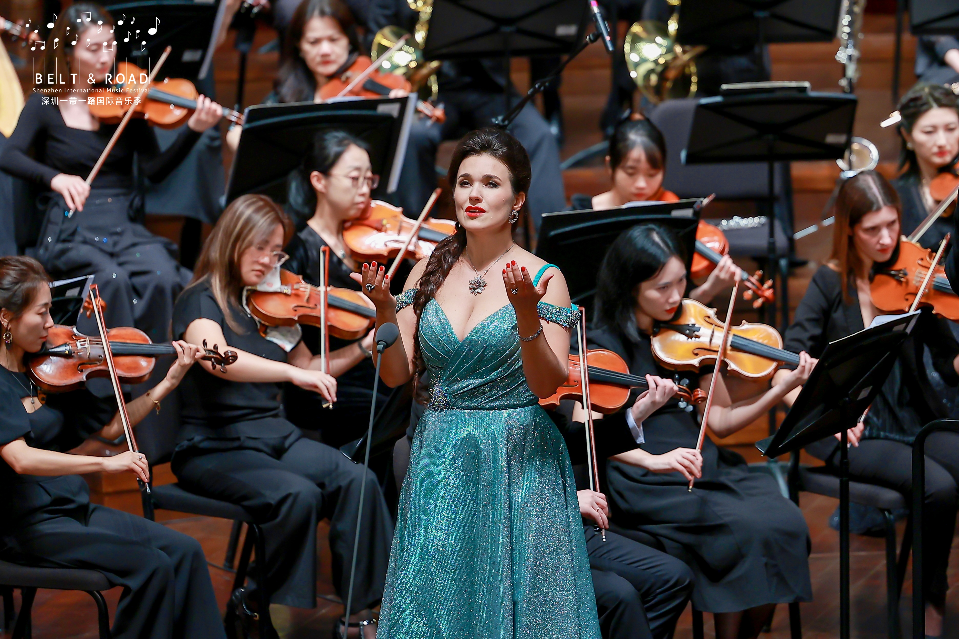 4女高音奥尔加·佩列佳特科（Olga Peretyatko)2.jpg